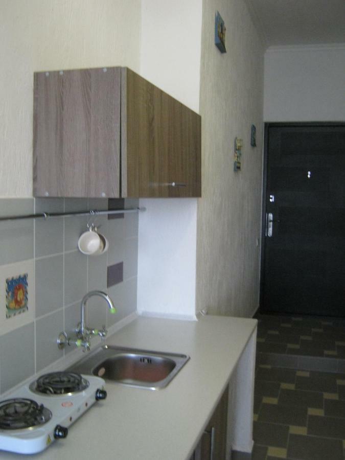Мини Отель П88/1 Odessa Extérieur photo