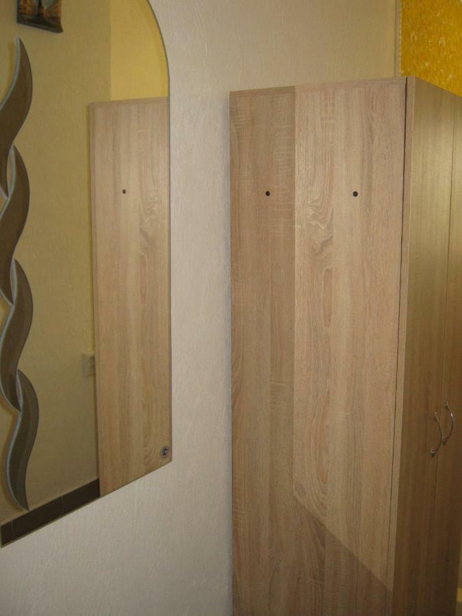 Мини Отель П88/1 Odessa Extérieur photo