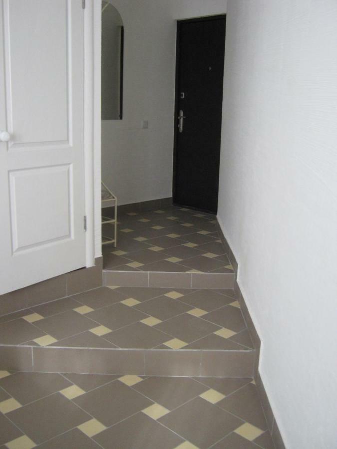Мини Отель П88/1 Odessa Extérieur photo
