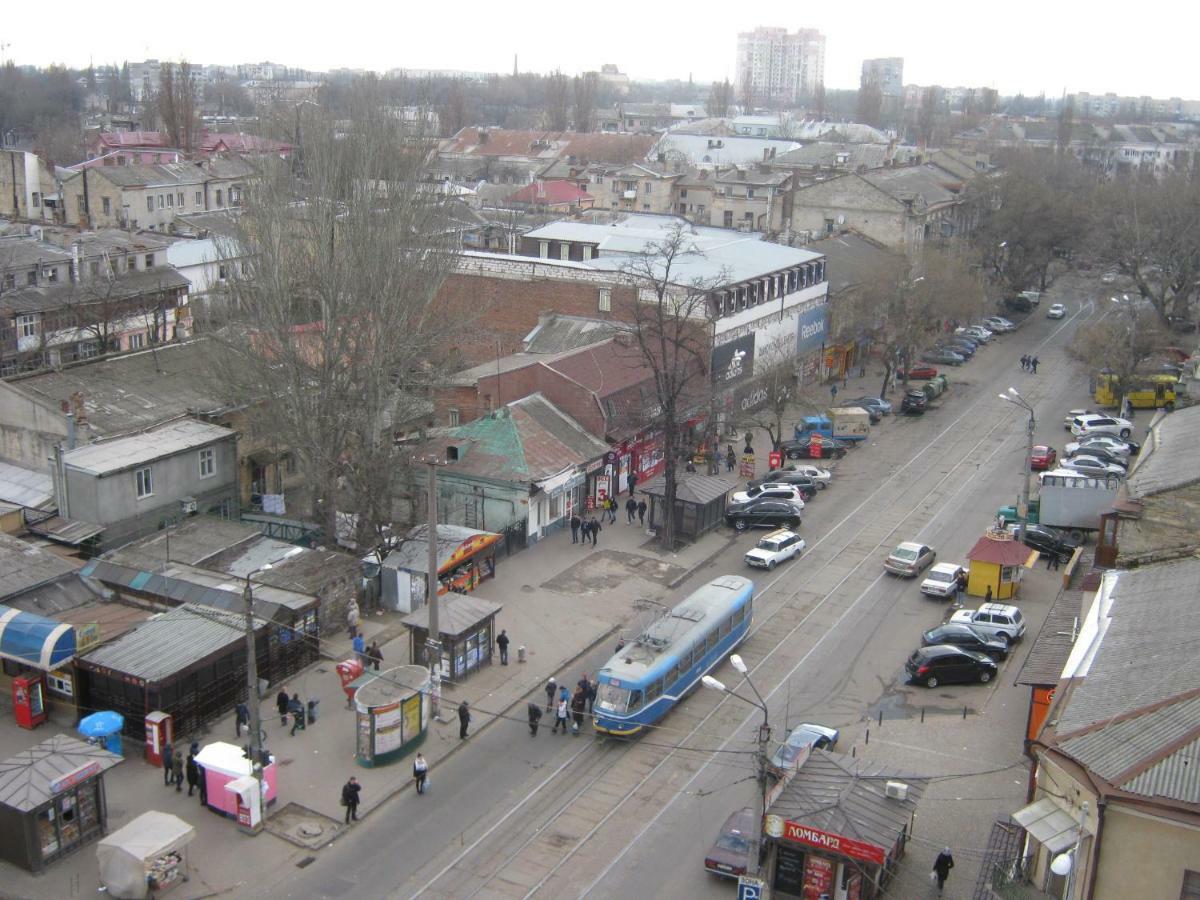 Мини Отель П88/1 Odessa Extérieur photo