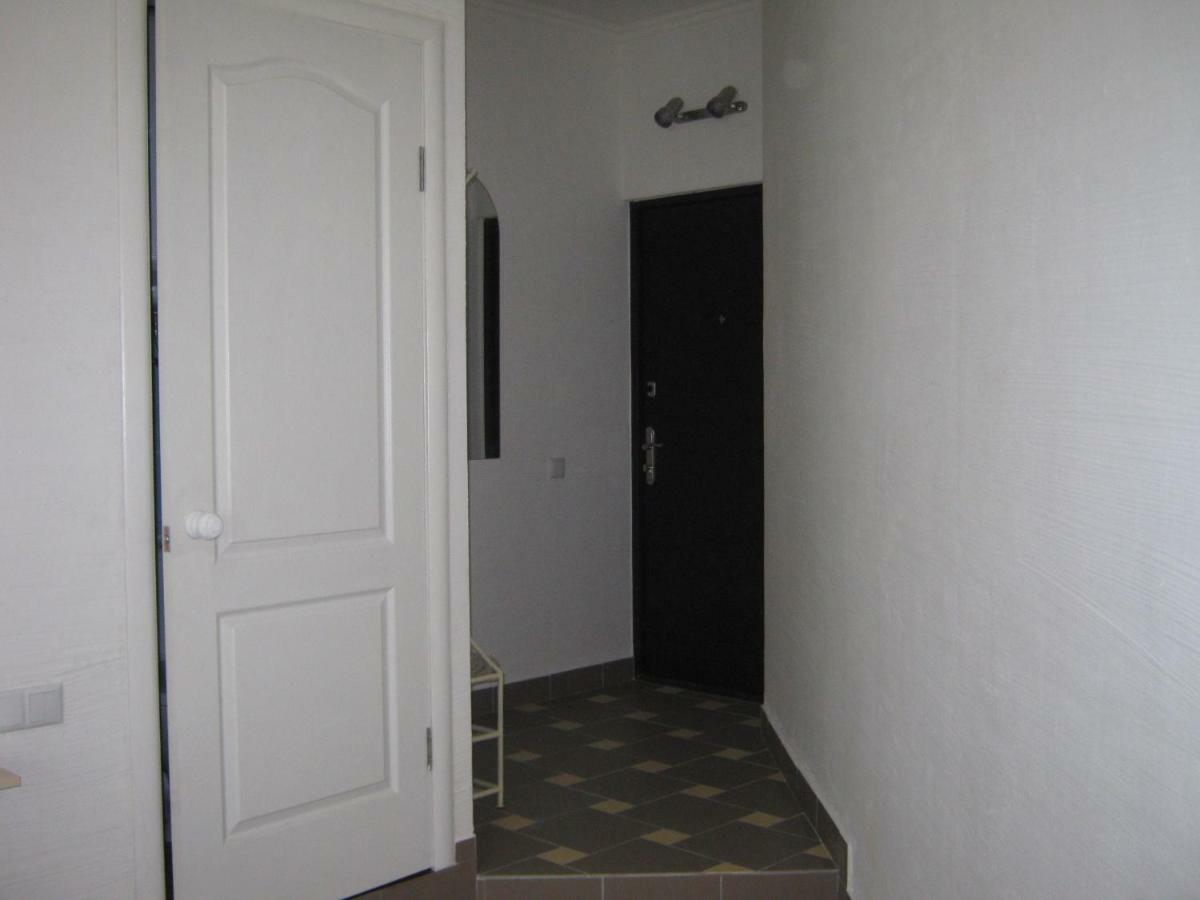 Мини Отель П88/1 Odessa Extérieur photo